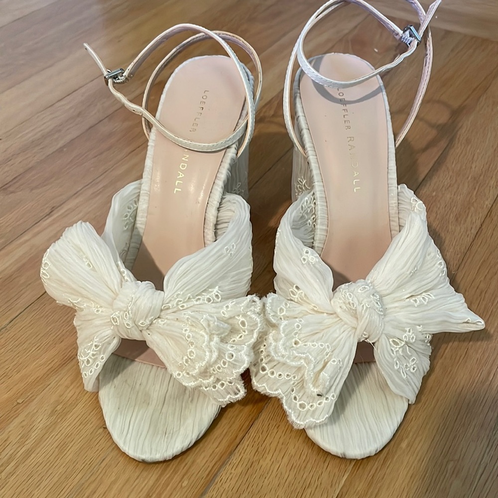 Loeffler Randall - Camellia Pearl Broderie Bow Heel